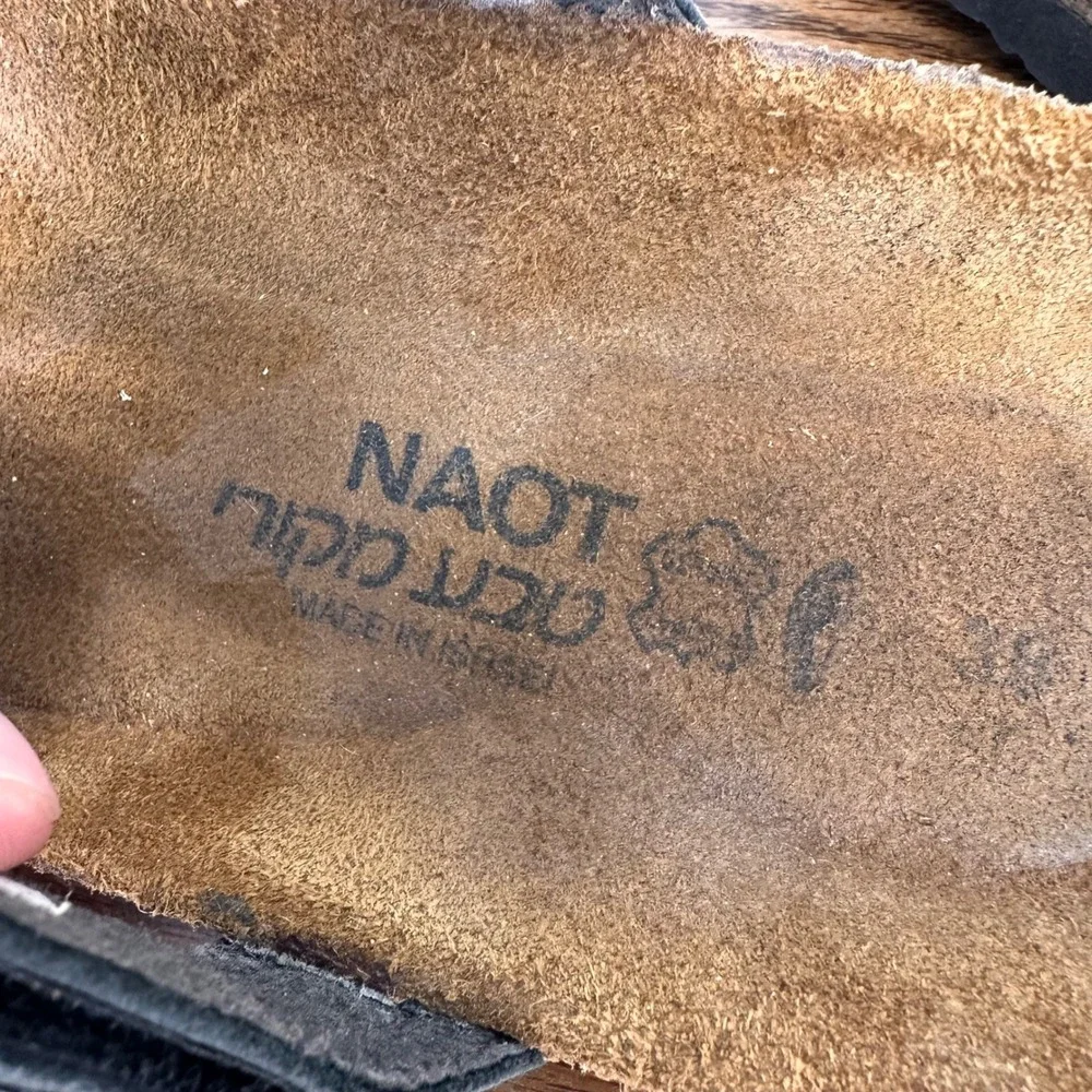 Naot Malibu‎ Sandals Women 38 Rhinestone T-Strap Hook Loop Black Leather Modern